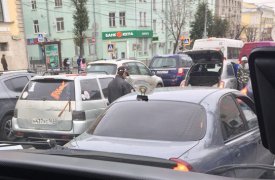 В центре Тулы тройное ДТП спровоцировало пробку