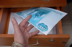 В Новомосковске грубиян заплатит 1500 рублей за оскорбление девочки