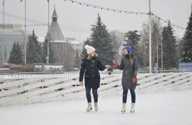 Губернский каток на площади Ленина привели в порядок после критики Дюмина