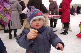 Масленица на Куликовом поле: сельские Олимпийские игры, блины, вареники и сбитень