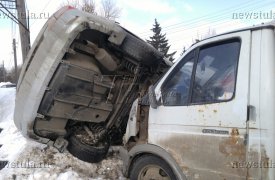 Необычное ДТП в Туле: «Газель» перевернула «Тойоту» на бок