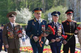 В городе-герое Туле состоялось возложение цветов и гирлянд к Вечному огню