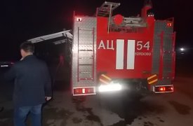 В Киреевском районе поздним вечером загорелось здание