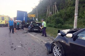 В результате тройного ДТП под Тулой четверо человек попали в больницу