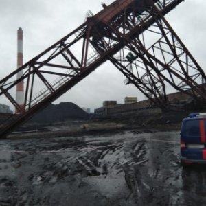 В Суворове упавший подъёмный кран придавил четырёх рабочих