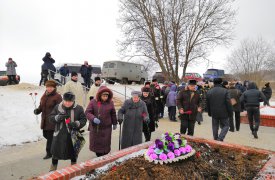 В деревне Ильино торжественно перезахоронили останки солдат ВОВ