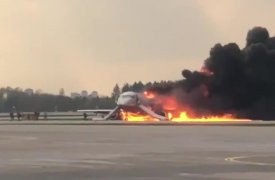 Алексей Дюмин выразил соболезнования в связи с авиакатастрофой в аэропорту Шереметьево