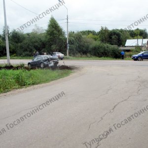«Скоростной» водитель «ВАЗа» устроил ДТП с «Маздой» на трассе под Тулой