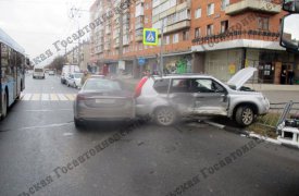 ДТП на Красноармейском в Туле:в результате сильнейшего столкновения госпитализирована женщина