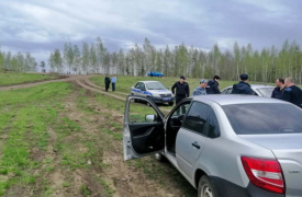 В Тульской области полицейские охраняют въезд в Кондуки