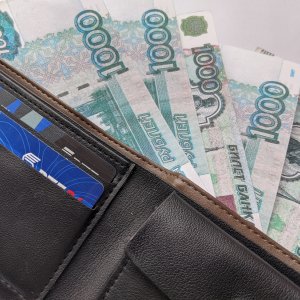 Тулячка оставила в банкомате 15 000 рублей