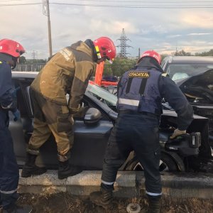 В массовом ДТП на Павшинском мосту погибла женщина и пострадал подросток