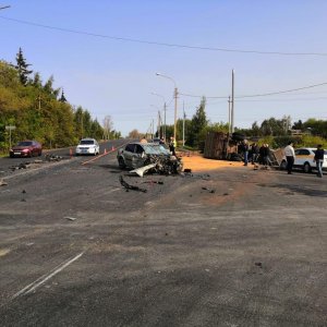 Под Тулой в тройном ДТП с грузовиками пострадала 4-летняя девочка