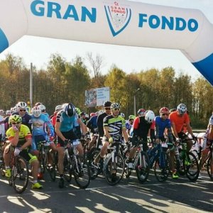 Около 600 велосипедистов приняли участие в тульском этапе гонки Gran Fondo Russia