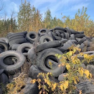 В Пролетарском округе Тулы нашли свалку опасных отходов