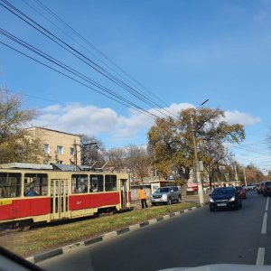 В Туле на ул. Первомайской иномарка перегородила дорогу трамваю