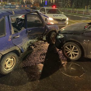 В Туле  на улице Советской дорогу не поделили 