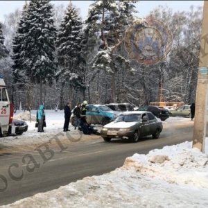 В Тульской области произошло крупное ДТП: 4 автомобиля