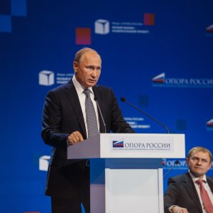 Президент Владимир Путин призвал снять барьеры для малого бизнеса