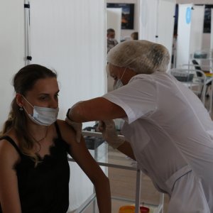 Работодателей Тульской области обяжут давать 2 выходных работникам после вакцинации