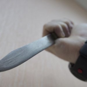 В Донском 61-летний безработный с ножом ограбил магазин и унес 17 тысяч рублей