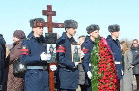 В Новомосковске простились с погибшим при исполнении воинского долга Антоном Медведевым