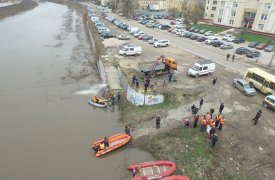 В Туле МЧС провели учения по спасению людей из зоны подтопления