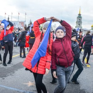 Туляков приглашают принять участие в патриотической акции «Синий платочек»