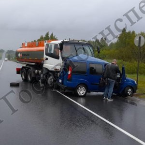 Автоледи, спровоцировавшая ДТП под Тулой, погибла на месте