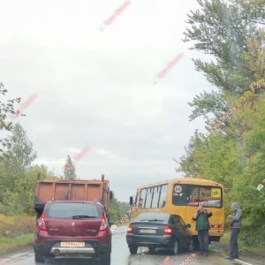 В Щекинском районе Тульской области школьный автобус попал в аварию