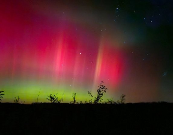 Туляки в соцсетях делятся фотографиями ночного северного сияния