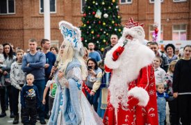 Традиционный новогодний фестиваль «Шар-папье» проходит в Тульском кремле 