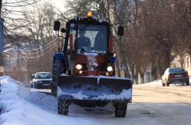 В Туле продолжается вывоз снега