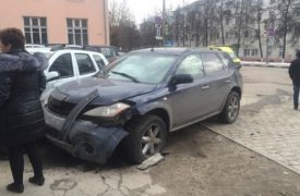 В Пролетарском округе Тулы столкнулись сразу 4 автомобиля