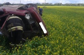 Водитель перевернувшегося «Мерседеса» скончался в больнице