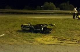 На трассе «Крым» парень и девушка упали с мотоцикла