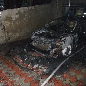 В Туле, в п. Басово-Прудный утром вспыхнул автомобиль