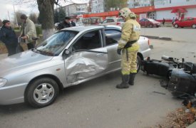 В Узловой мотоцикл «BMW» влетел в «Киа»