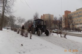 Более двухсот человек убирают улицы Тулы от снега