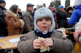 Блины с огромной сковороды, ярмарка и концерт: что ждет туляков на набережной Упы