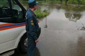 В Веневском районе из-за ливня мост ушел под воду