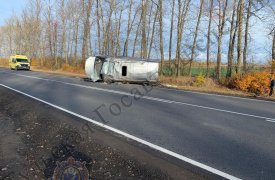 В Тульской области на автодороге «Золотое кольцо» опрокинулся ГАЗ: трое мужчин пострадали