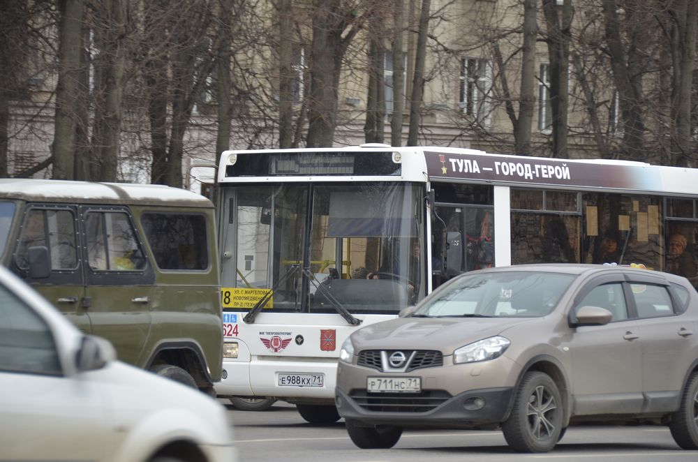 Ест тула. Городской транспорт Тулы. Тула завтра будут ходить автобусы на кладбище. Редкий троллейбус Тулы. Ходит ли общественный транспорт 23 апреля 2022 на Северное кладбище.