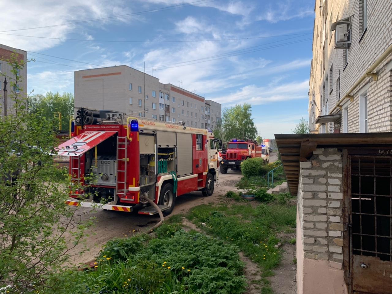 В Узловой из горящего многоквартирного дома эвакуировали 12 человек | 21.05. 2022 | Происшествия | Центр71 - все новости Тулы